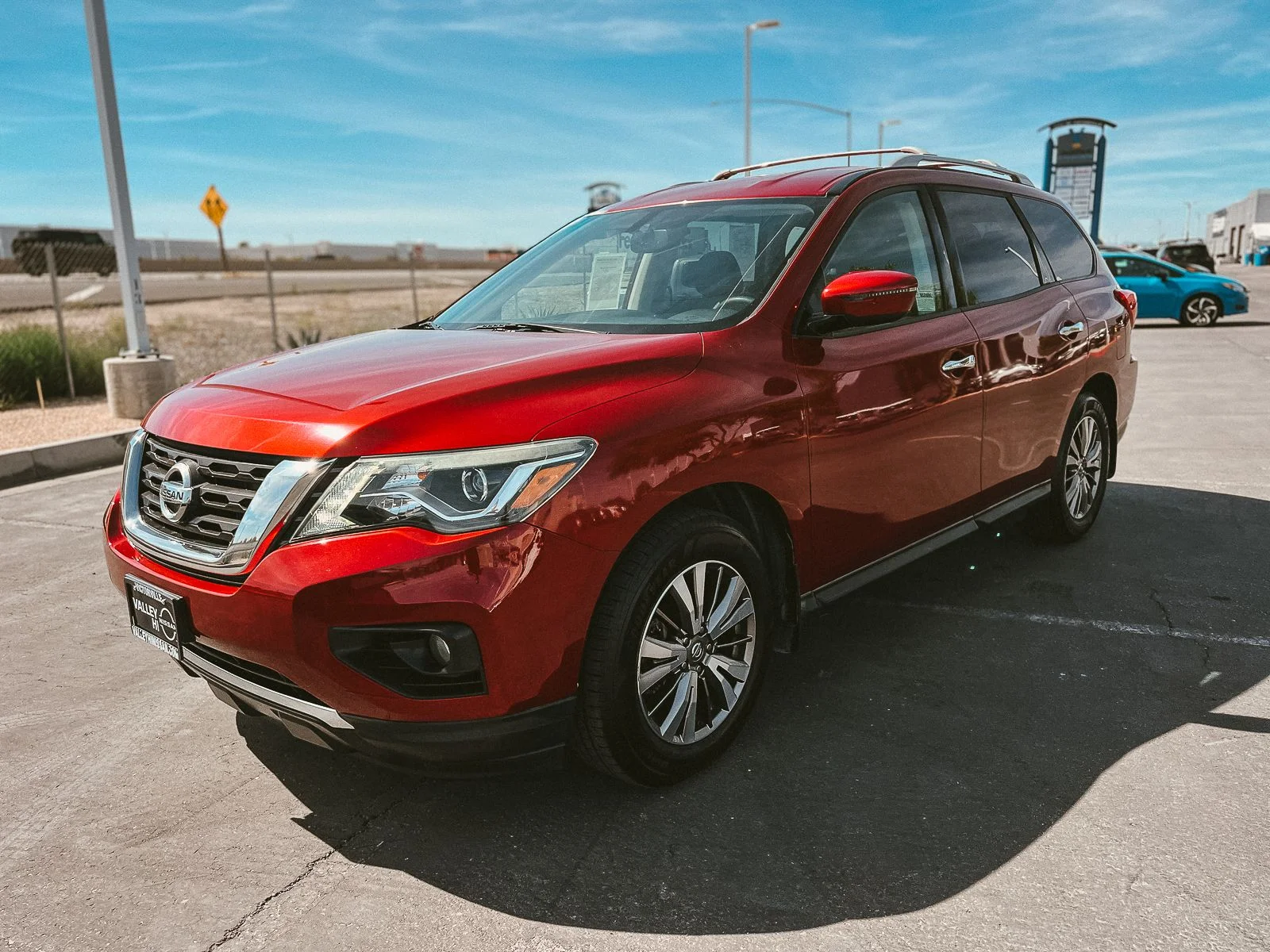 Used 2020 Red Nissan SV image 3