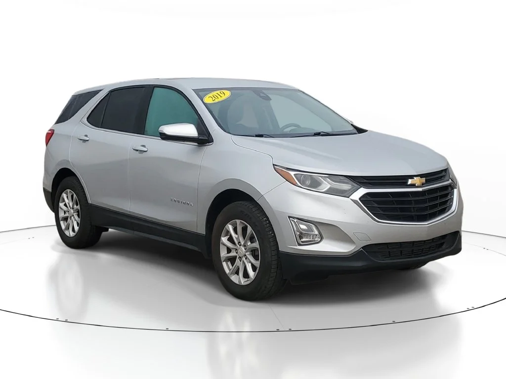 Used 2019 Chevrolet Equinox 2FL with VIN 2GNAXTEV0K6270188 for sale in Clare, MI
