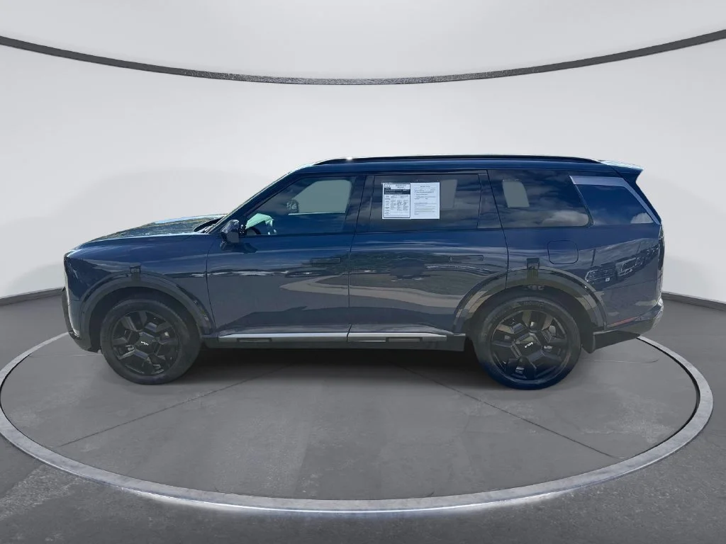 Used 2027 Black Kia SX-Prestige image 4
