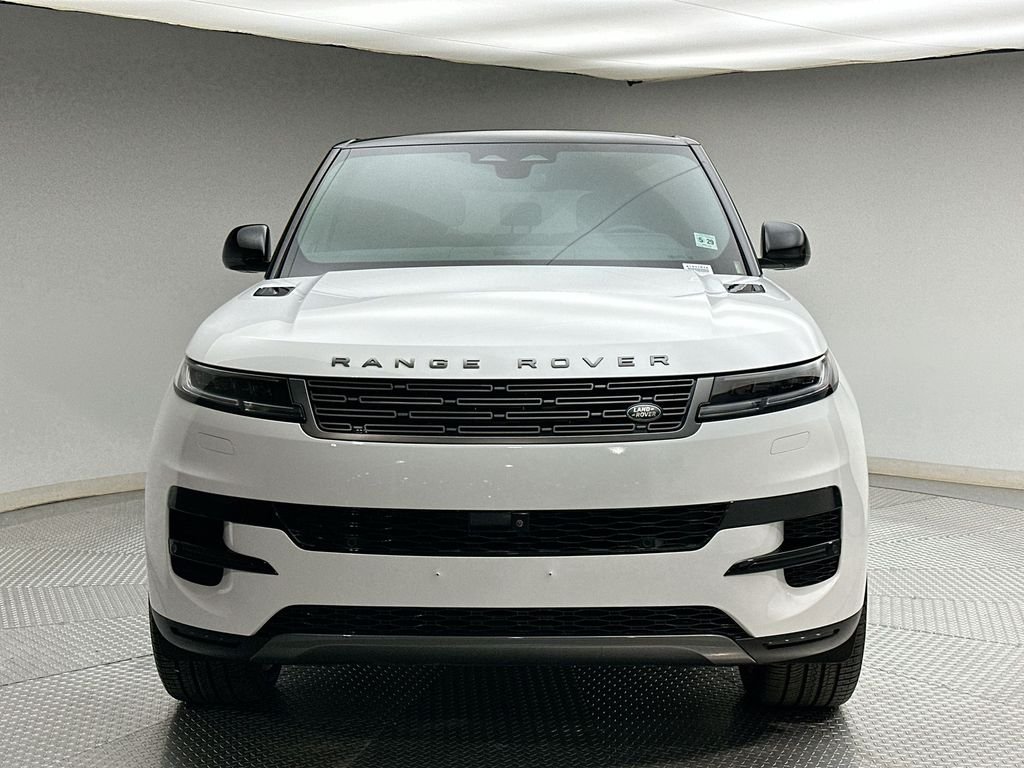 Used 2024 Fuji White Land Rover SE image 16