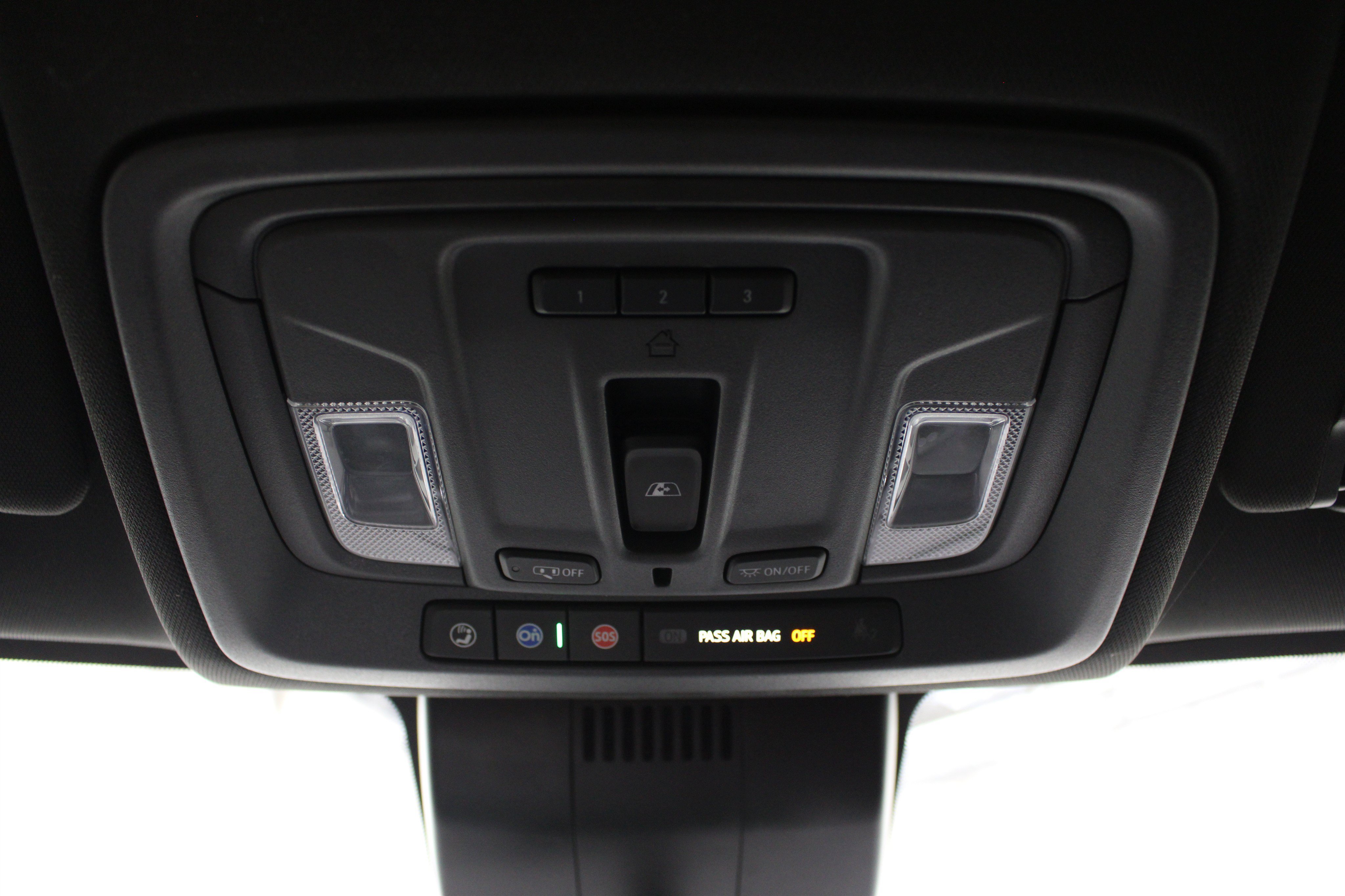 Used 2024 Iridescent Pearl Tricoat Chevrolet High Country image 22