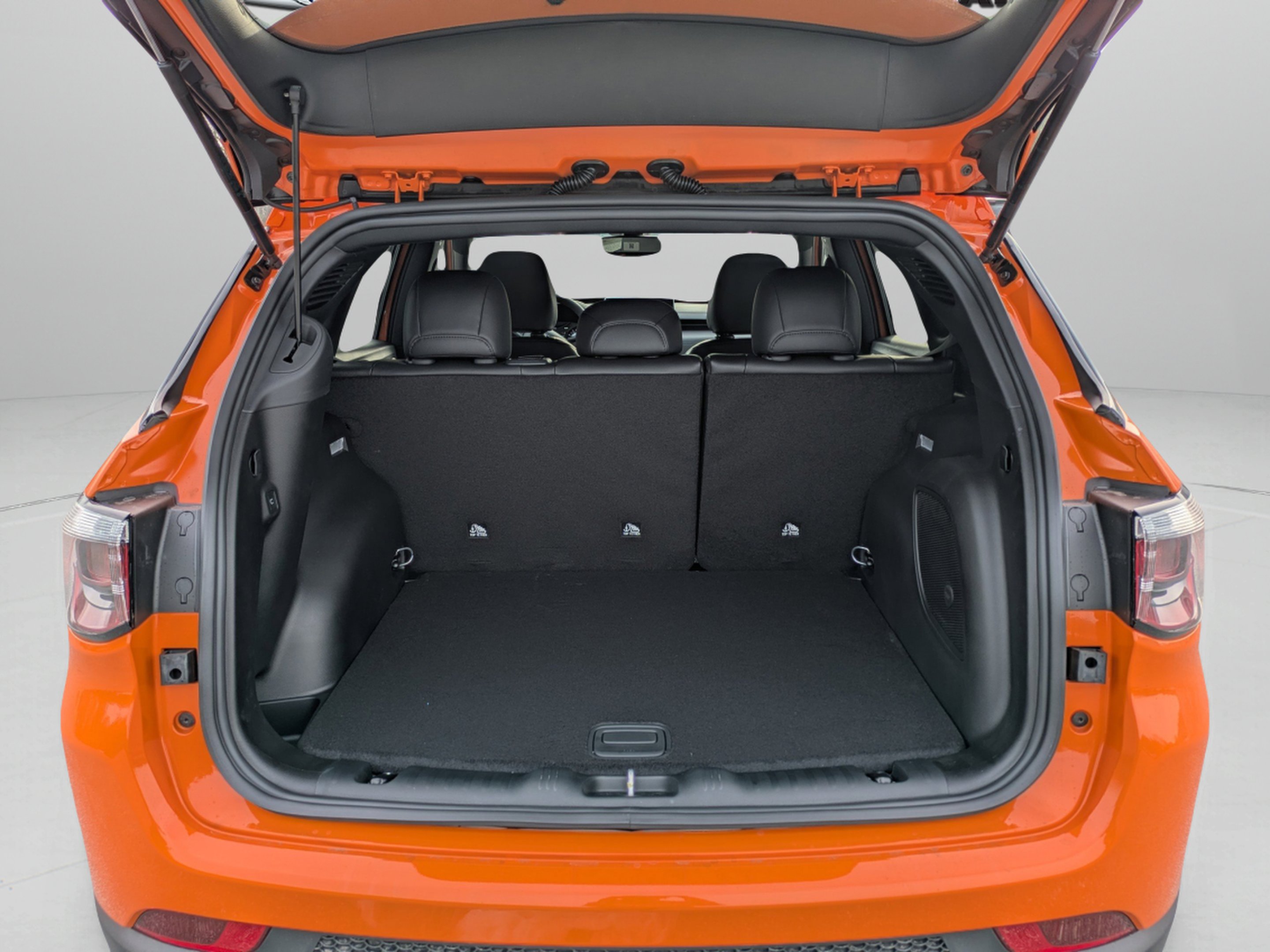 New 2026 Joose (DISC) Jeep Latitude Altitude image 9