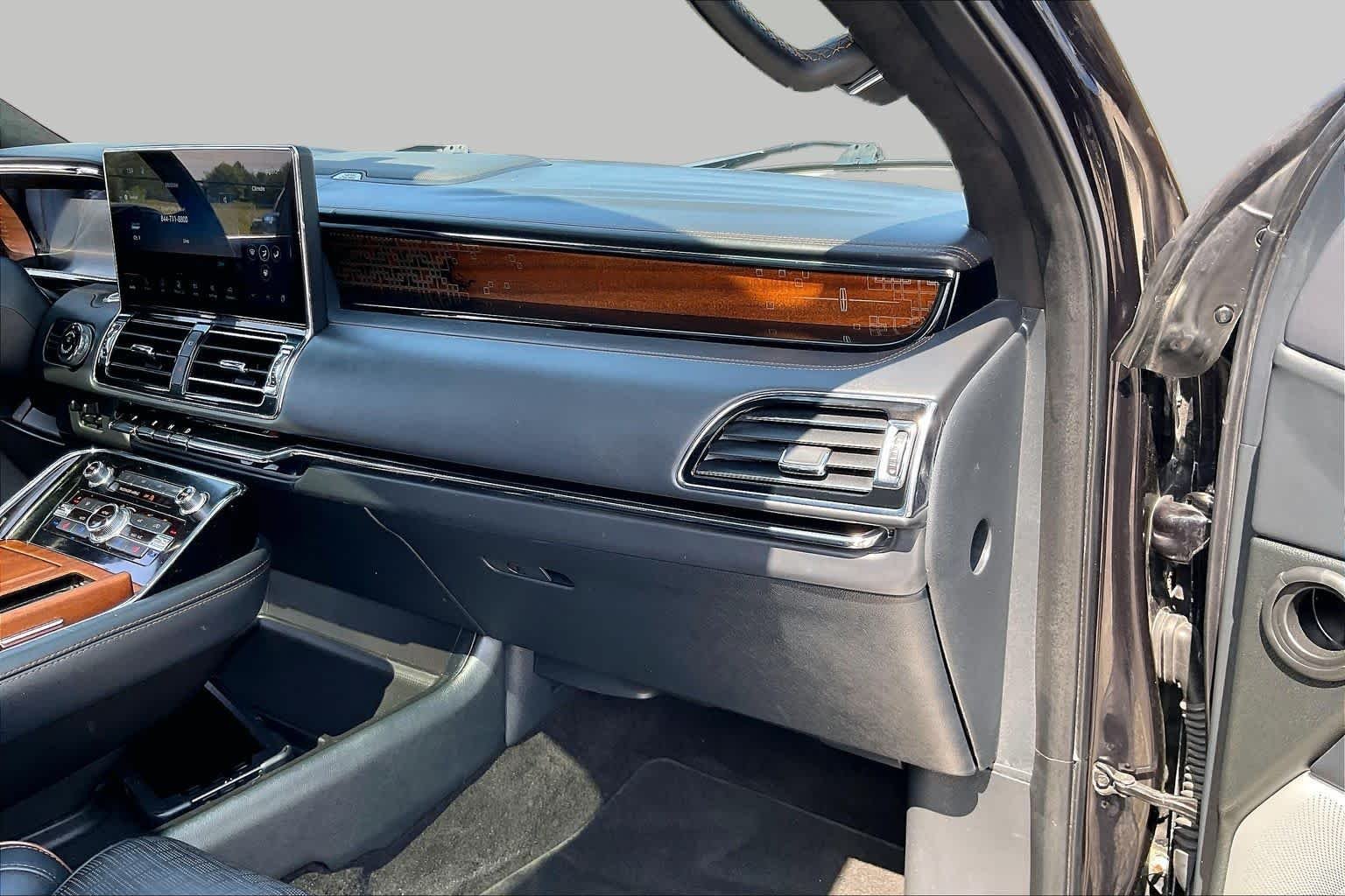 Used 2022 Infinite Black Lincoln Black Label image 17