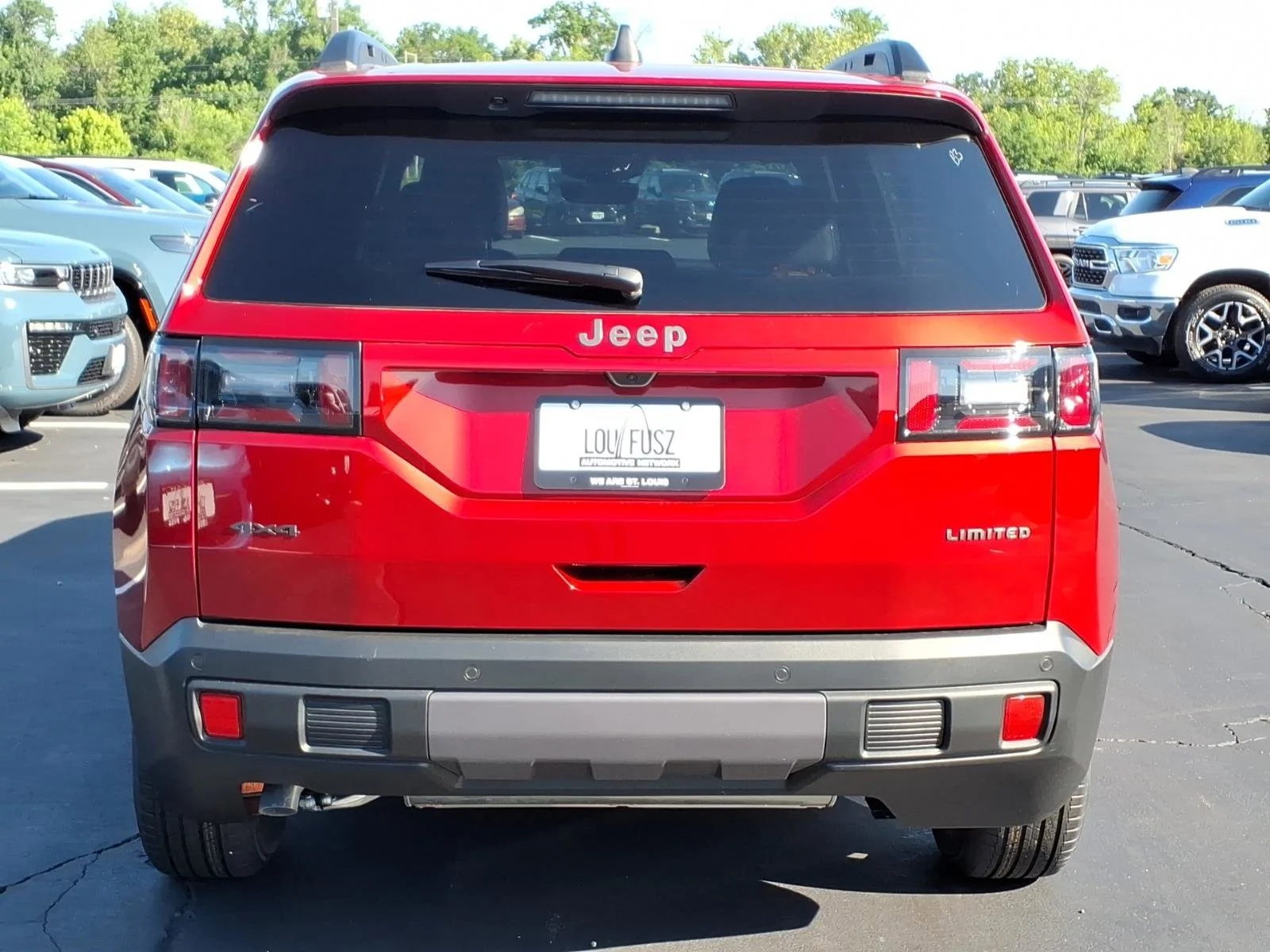 New 2026 Red Hot Pearl-Coat Exterior Paint Jeep Limited image 20