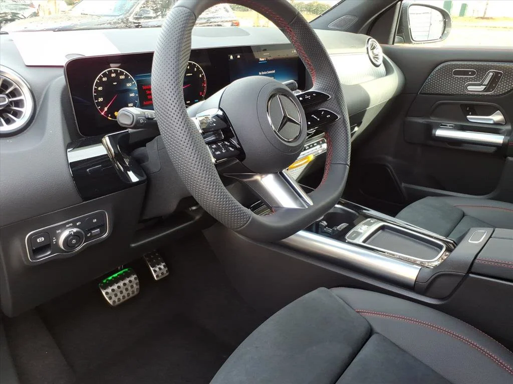 New 2026 Mountain Grey Metallic Mercedes-Benz GLA 250 image 35