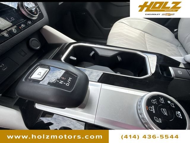 2025 Mitsubishi Outlander SEL - Photo 16