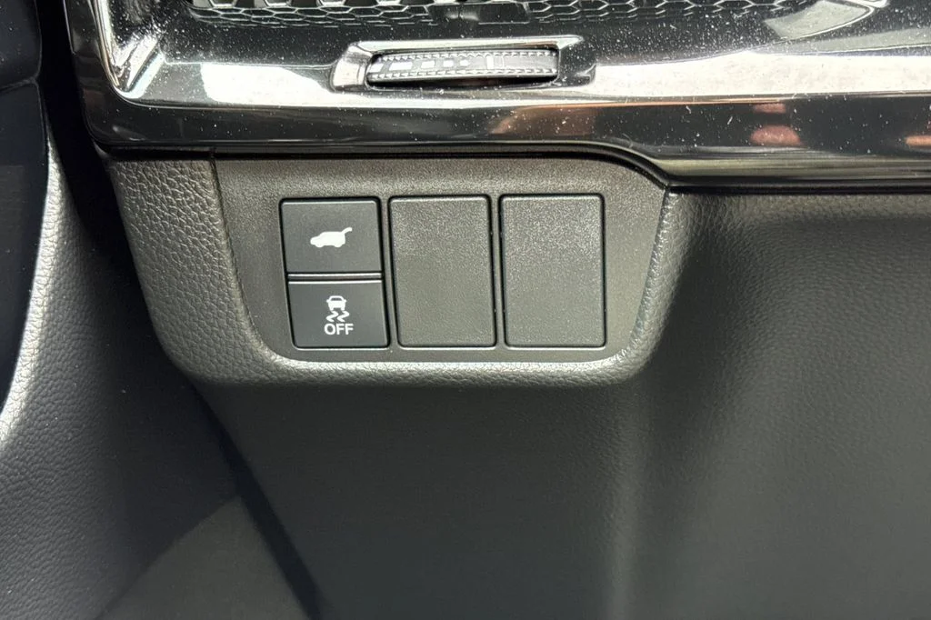 Used 2024  Honda EX-L image 33