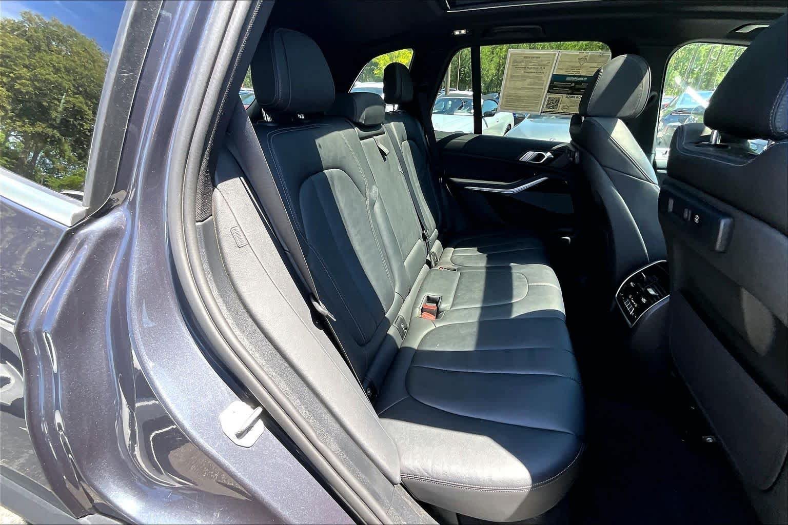 Used 2021 Arctic Gray Metallic BMW xDrive45e image 20