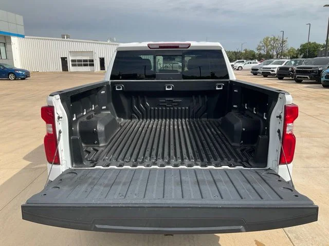 Used 2021 White Chevrolet LTZ image 28