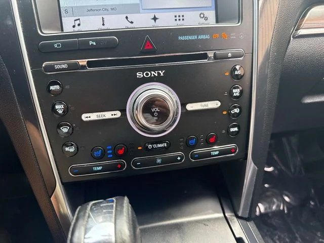 Used 2017 Gray Ford Limited image 20