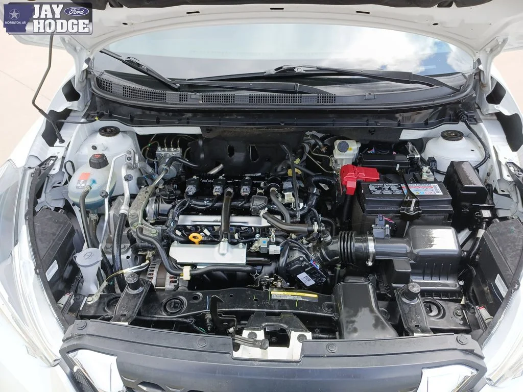 Used 2020 White Nissan SV image 35