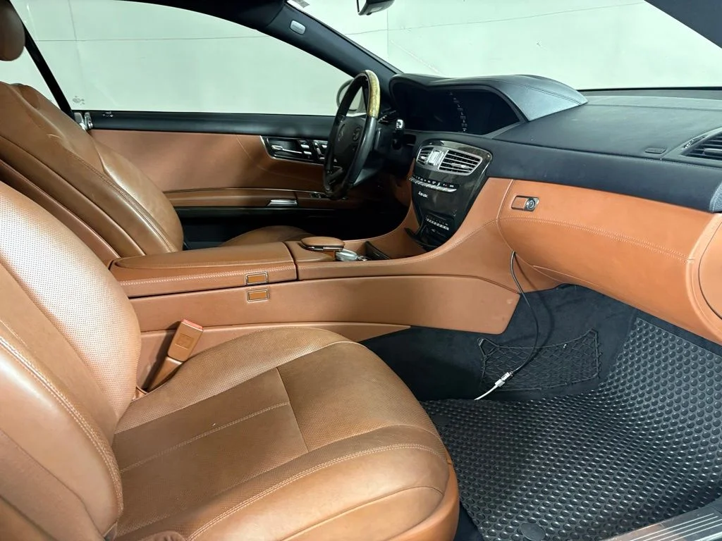 Used 2009 White Mercedes-Benz CL 550 image 14
