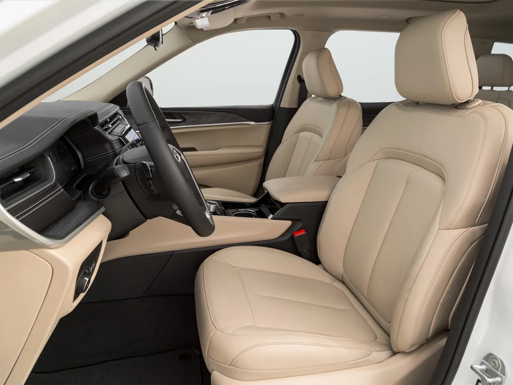 Used 2022 White Jeep Limited image 16