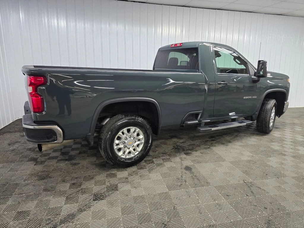 Used 2025 Gray Chevrolet LT image 3