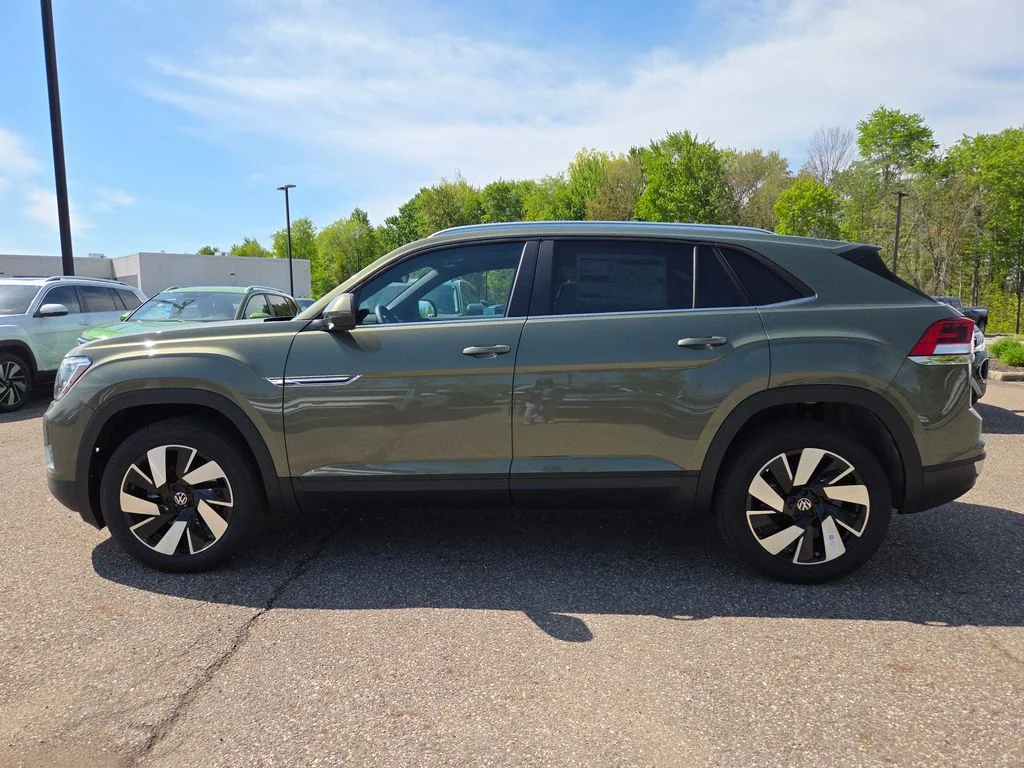 New 2026 Avocado Green Pearl Volkswagen 2.0T SE w/Technology image 6