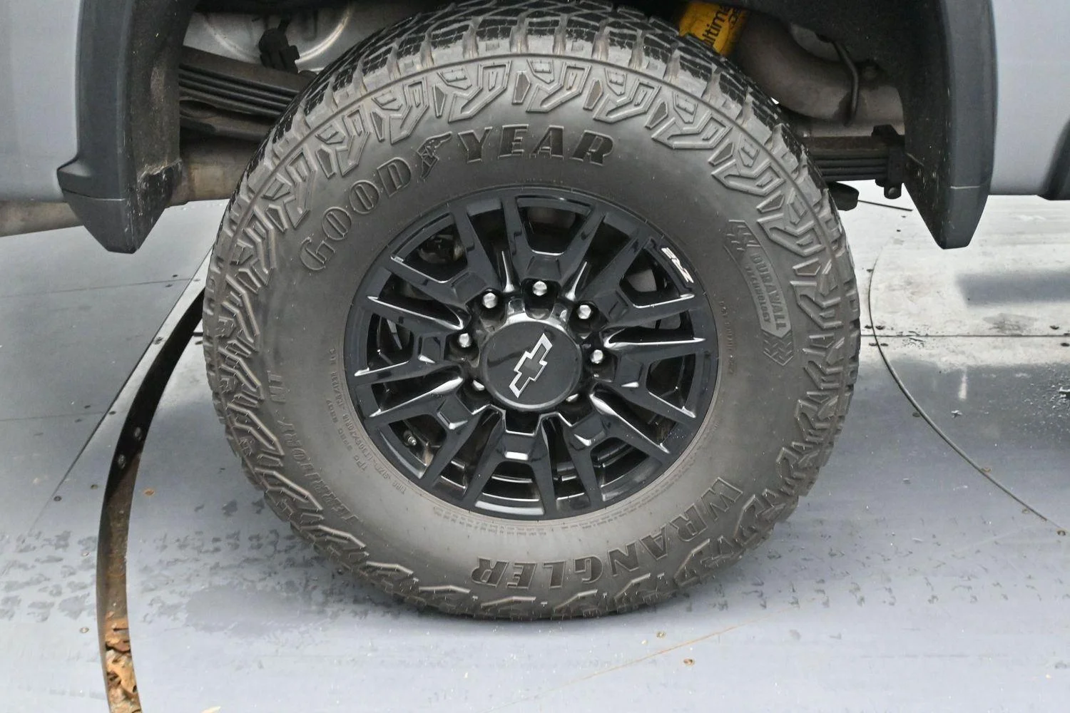 Used 2024 Sterling Gray Metallic Chevrolet ZR2 image 34