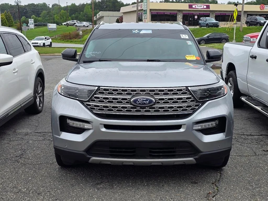 Used 2023 Silver Ford Limited image 8