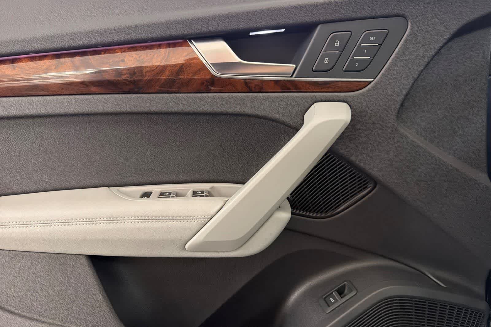 Used 2018 Blue Audi Tech Prestige image 12