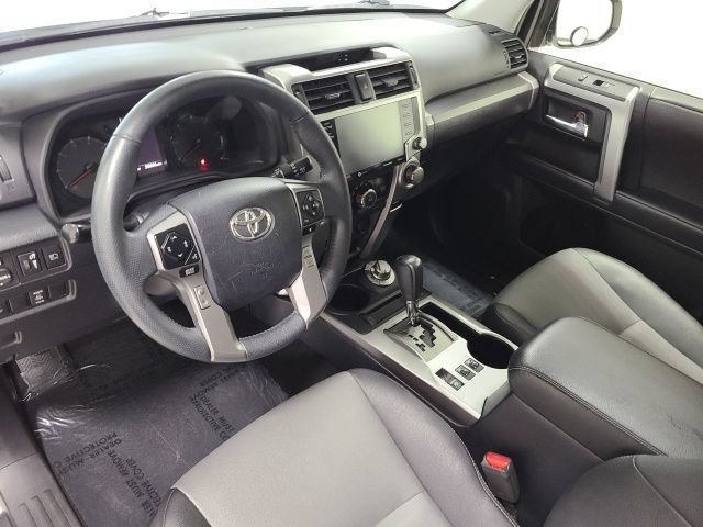 Certified Used 2020 Super White Toyota SR5 image 27