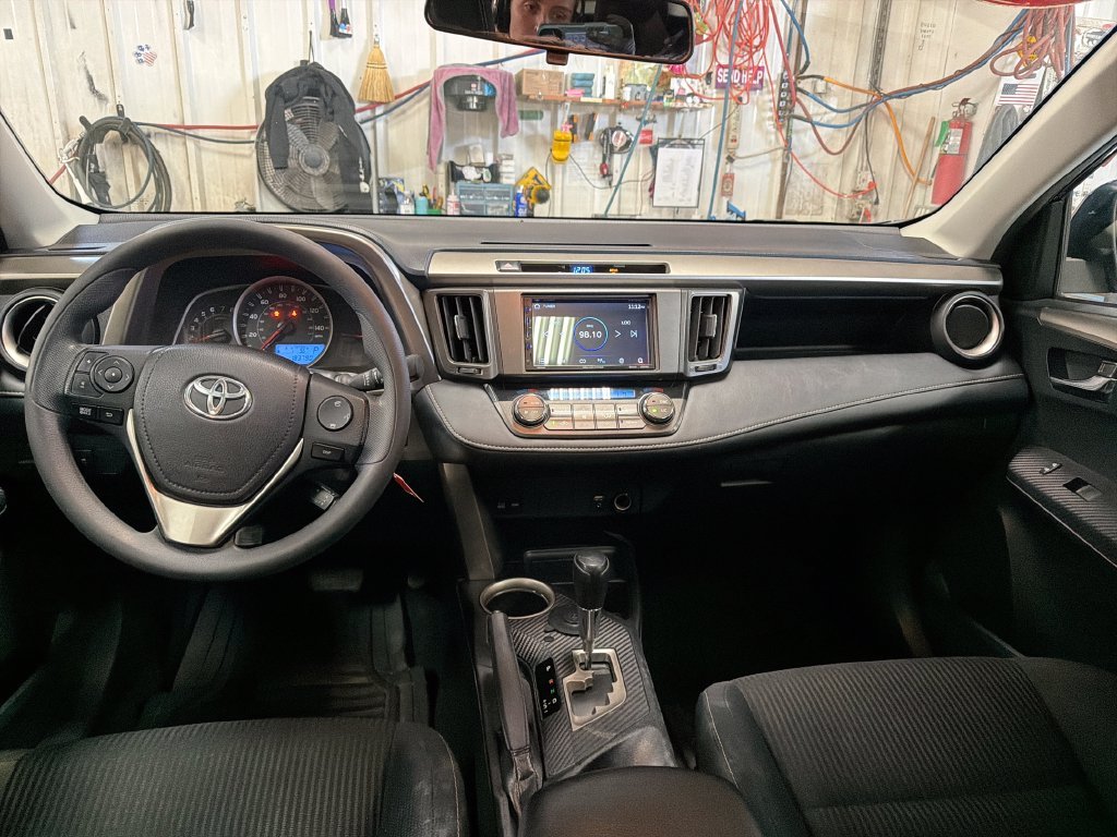 Used 2014 Blue Toyota XLE image 18