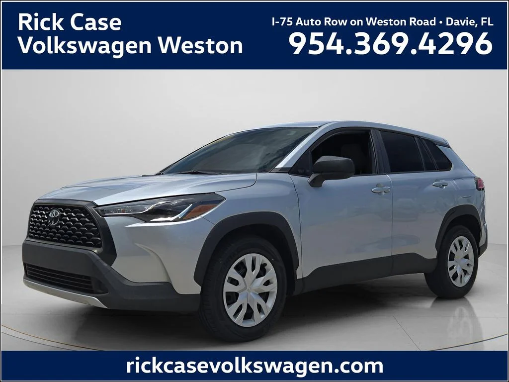 Used 2023 Silver Toyota L image 1