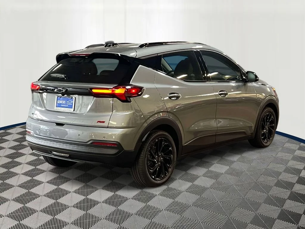 New 2027 Sterling Grey Metallic Chevrolet RS image 5
