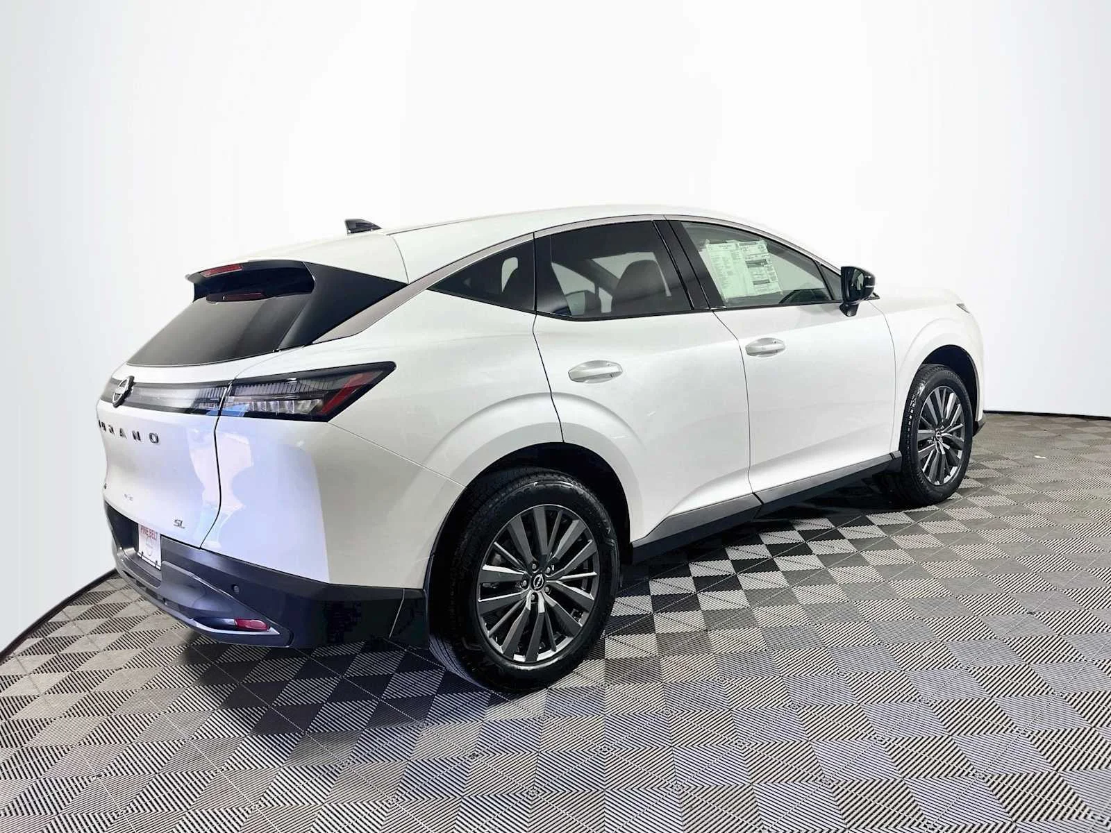 New 2026 Everest White Pearl TriCoat Nissan SL image 2