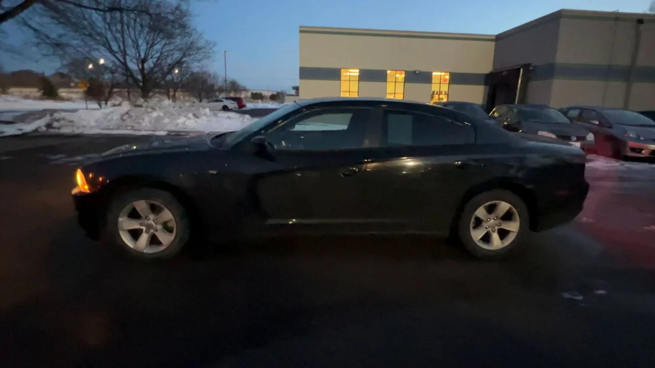 Used 2014 Black Dodge SE image 3