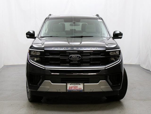 New 2025 Dark Matter Gray Metallic Ford Platinum® MAX image 5