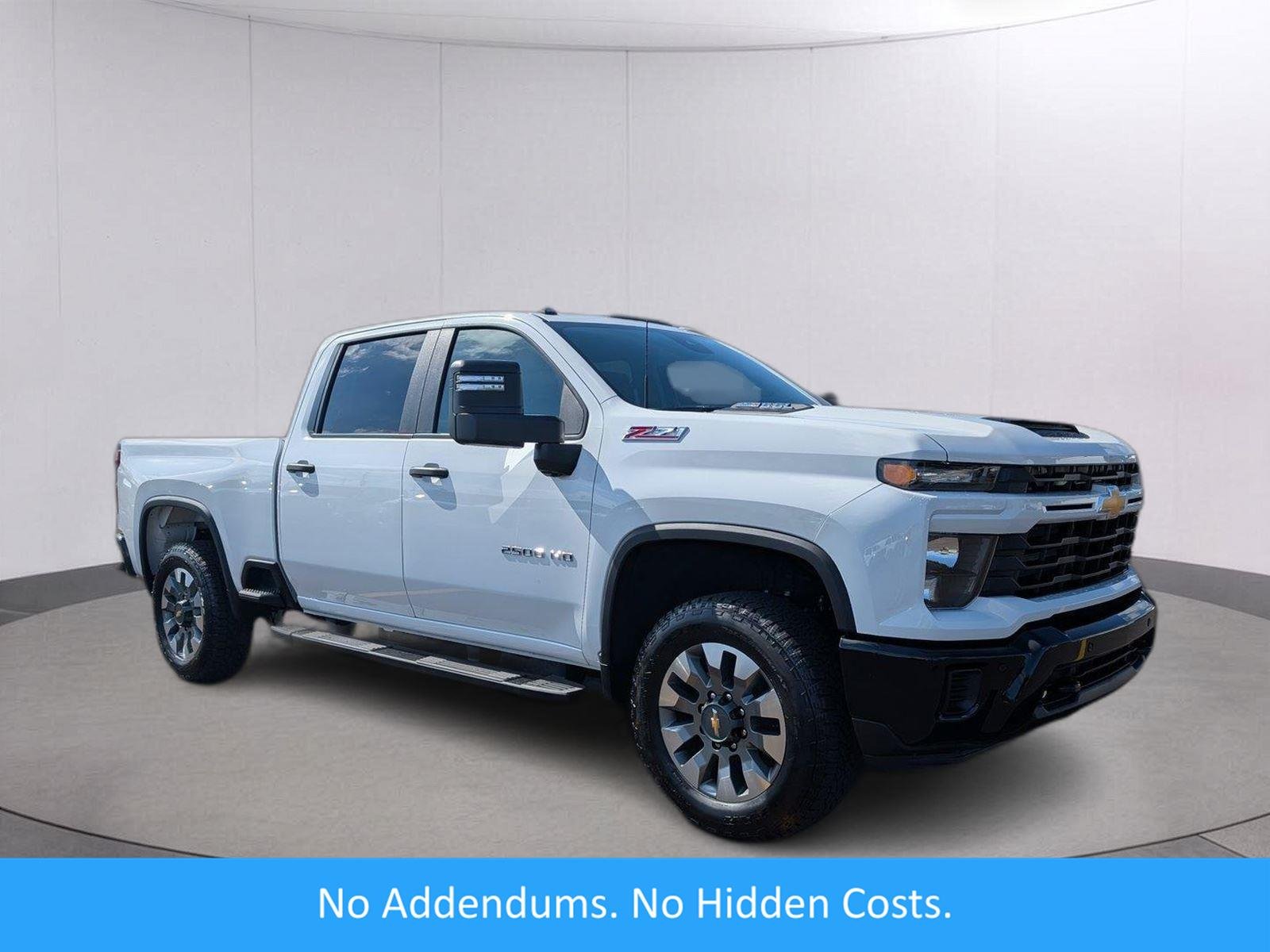 New 2026 Summit White Chevrolet Custom image 1