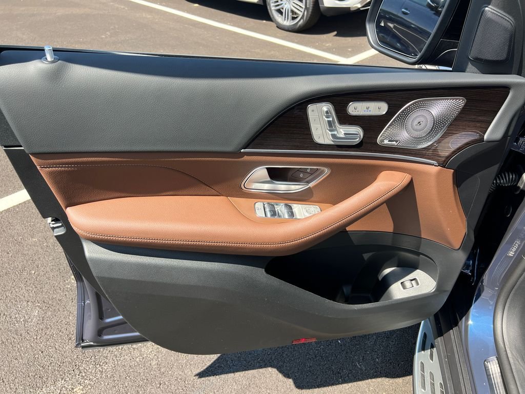 New 2026 Twilight Blue Metallic Mercedes-Benz GLS450 image 10