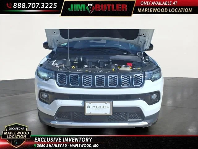 Used 2025  Jeep Limited image 23
