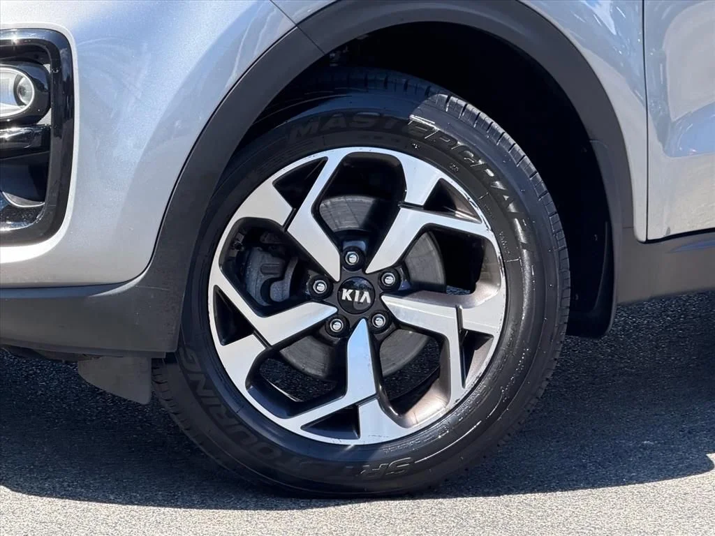 Used 2020 Gray Kia LX image 27