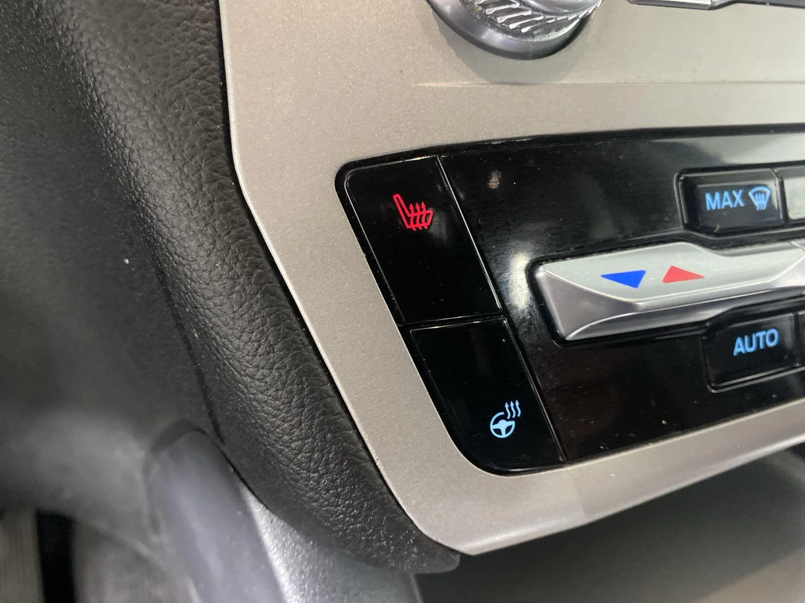 Used 2023 Carbonized Gray Ford XLT image 23
