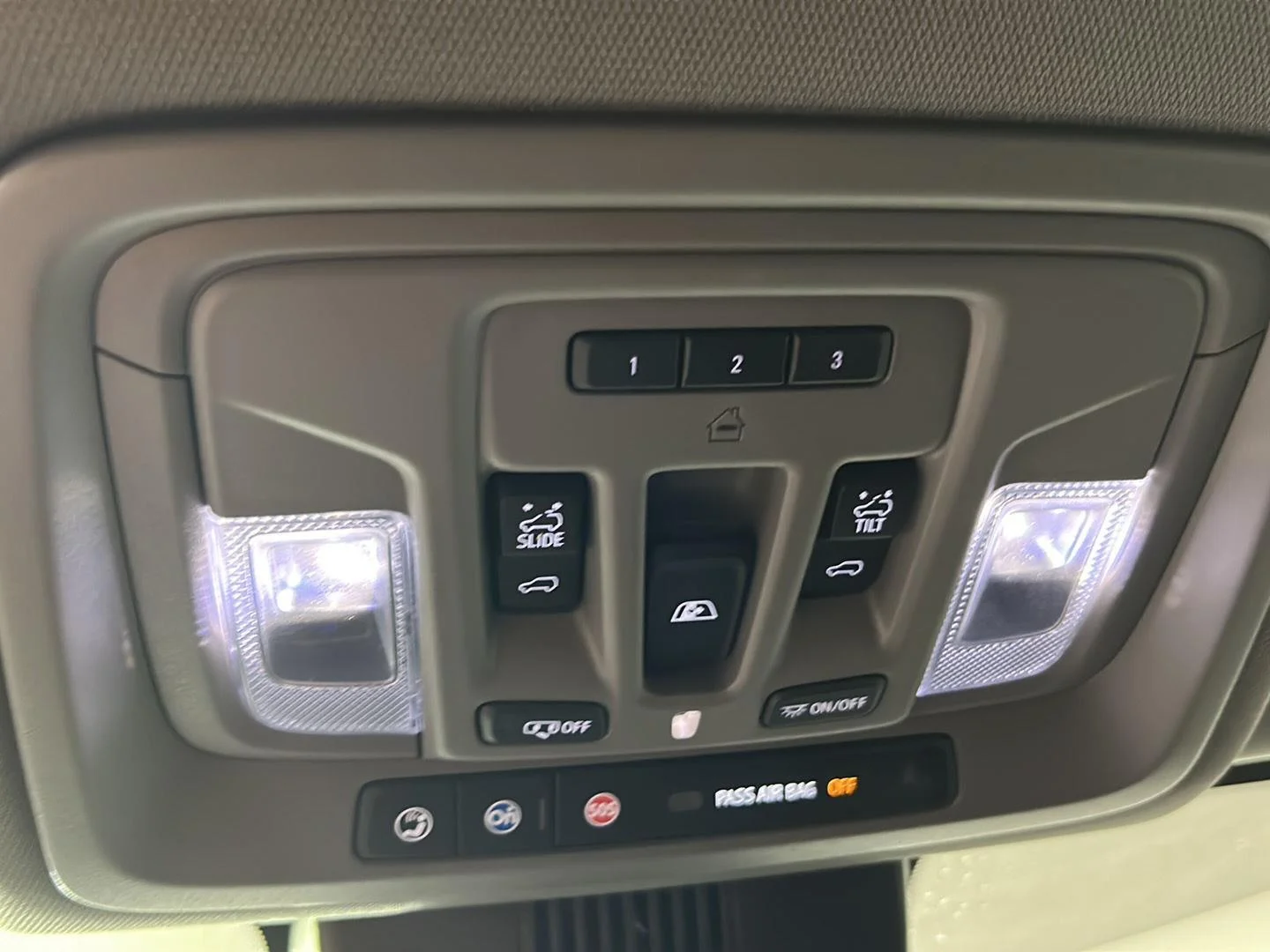 Used 2024 Sterling Metallic GMC Denali image 33