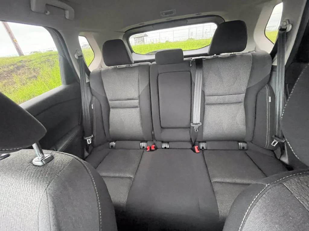 Used 2024 Gray Nissan SV image 16