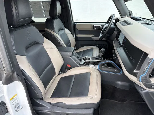Used 2023 White Ford Wildtrak image 26