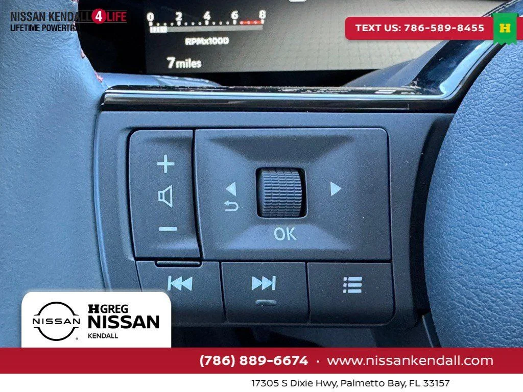 New 2026 Gun Metallic / Scarlet Ember Tintcoat Two-tone Nissan SR image 13