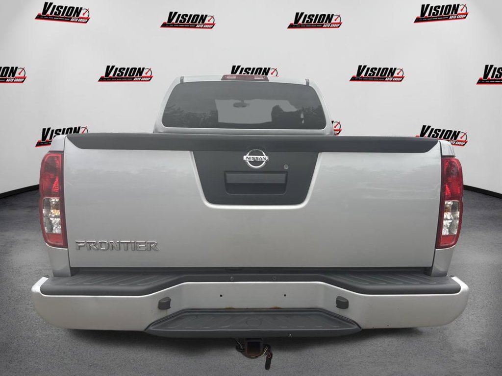 Used 2018 Silver Nissan S image 6