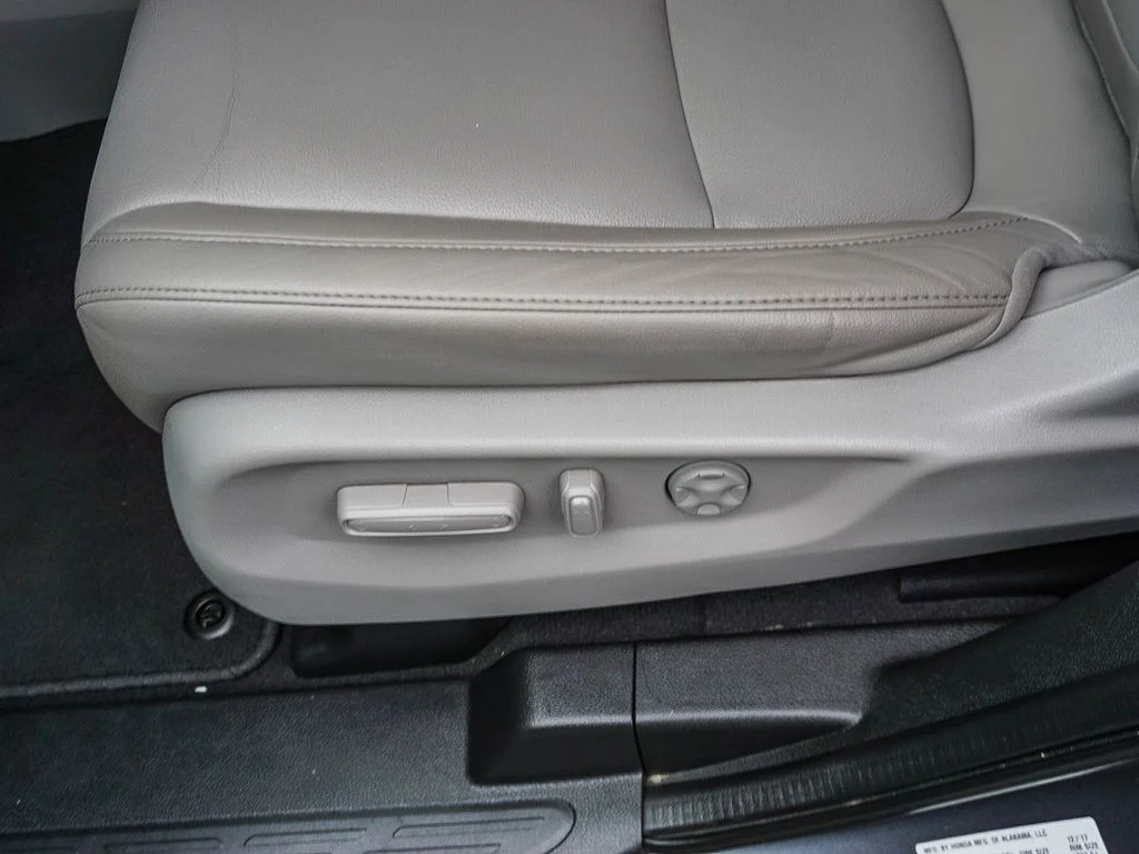 Used 2018 Gray Honda EX-L image 20