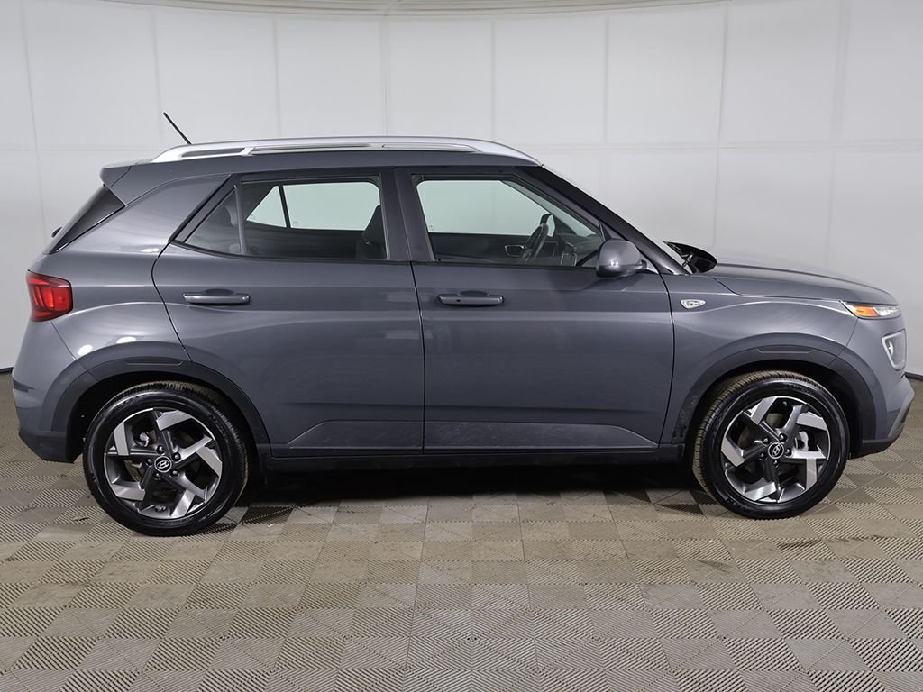 2026 Hyundai Venue SEL - Photo 13