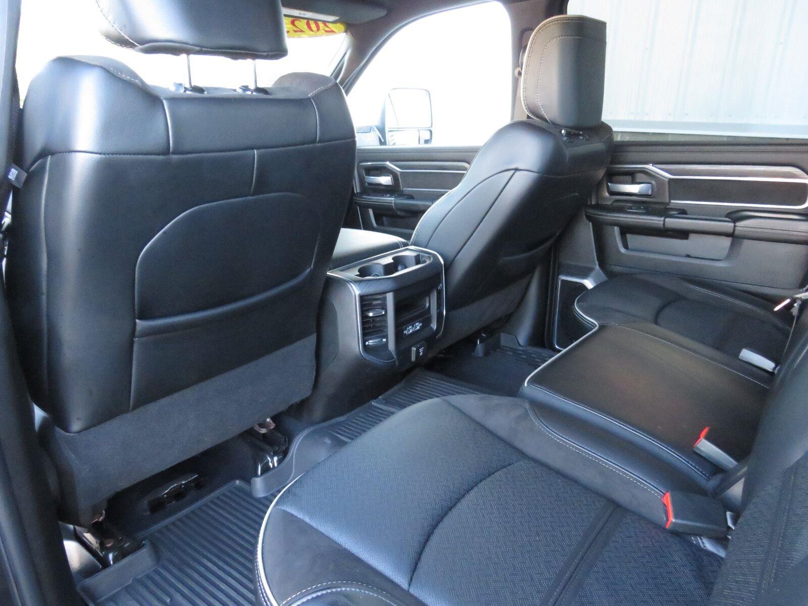 Used 2023 Diamond Black Crystal Pearlcoat Ram Laramie image 22