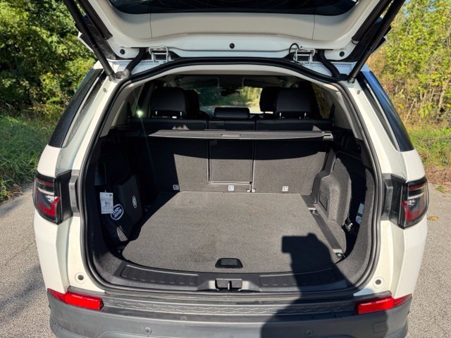 Used 2022 Fuji White Land Rover S image 14