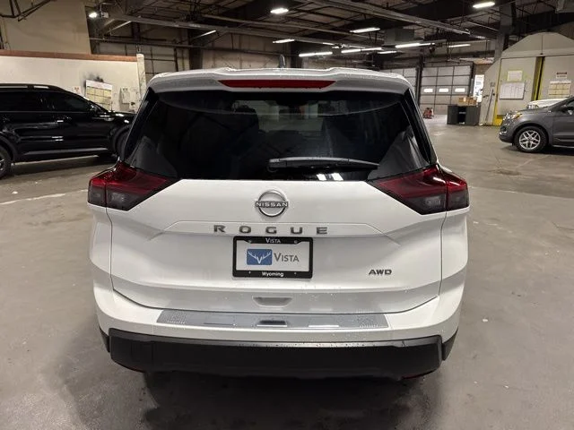 New 2026 Everest White Pearl TriCoat Nissan SV image 5