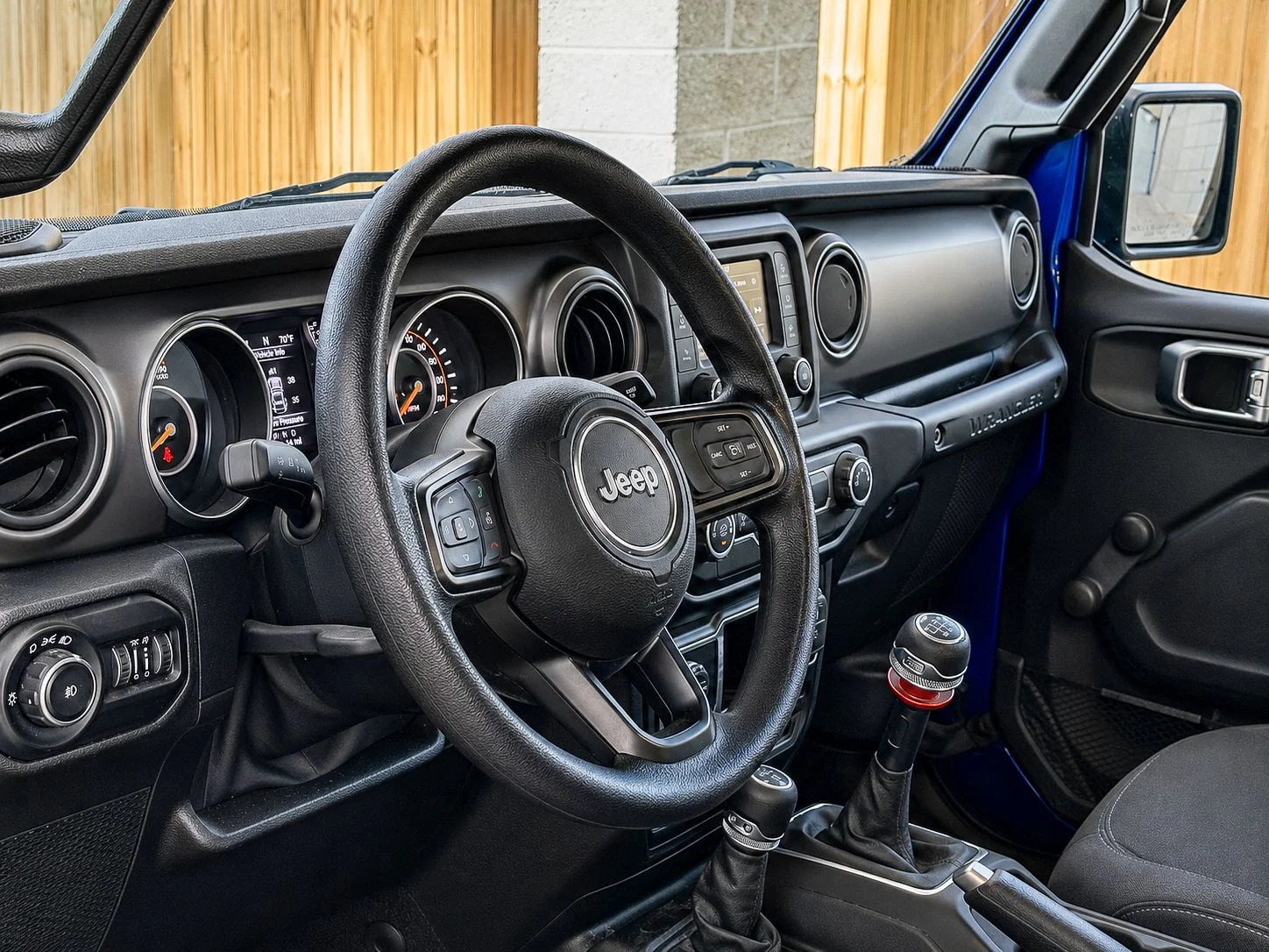Used 2019 Blue Jeep Unlimited Sport image 15