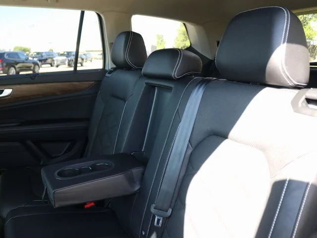 2026 Volkswagen Atlas SE w/Tech - Photo 24