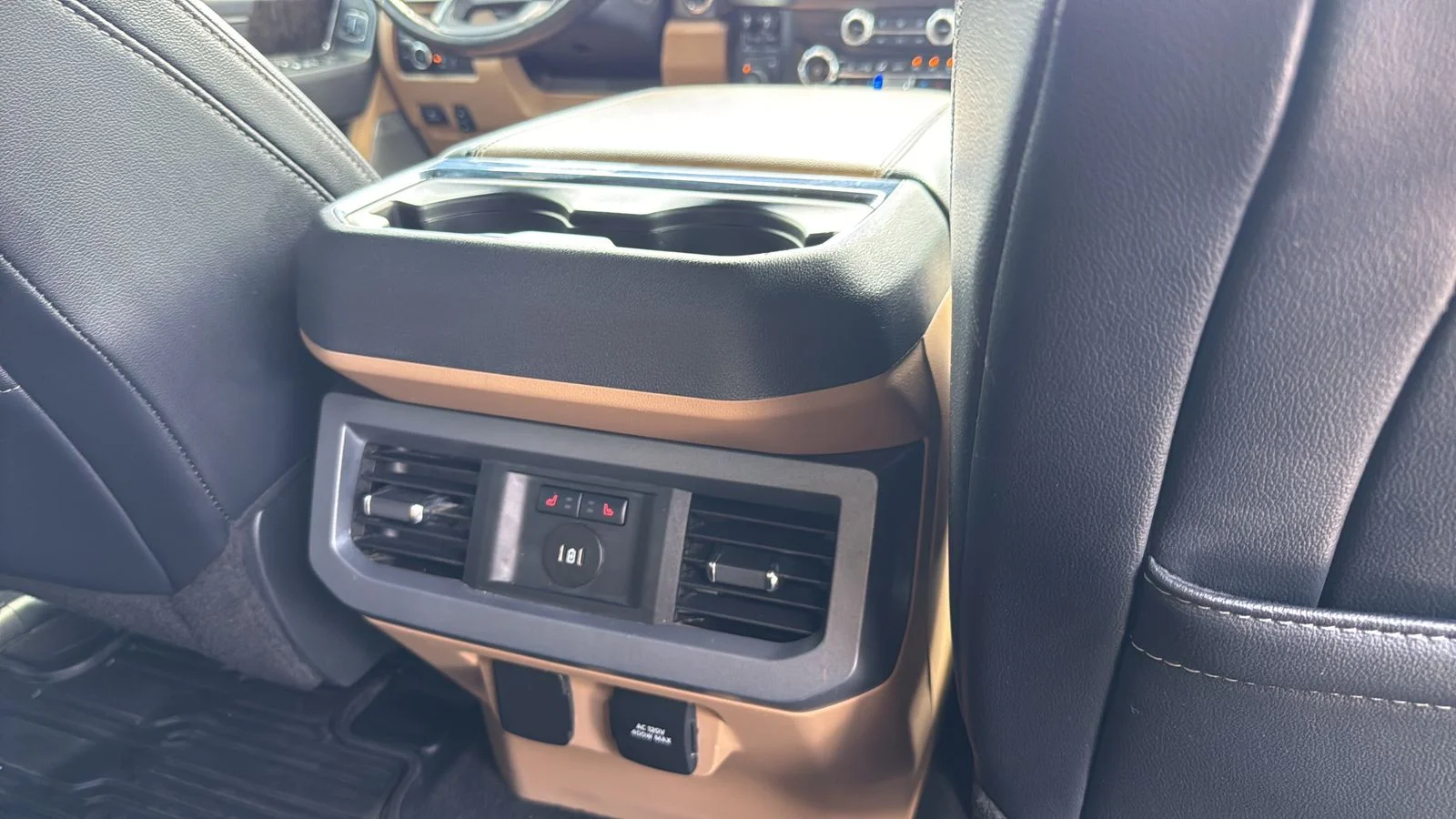 Used 2024 Brown Ford Lariat image 27
