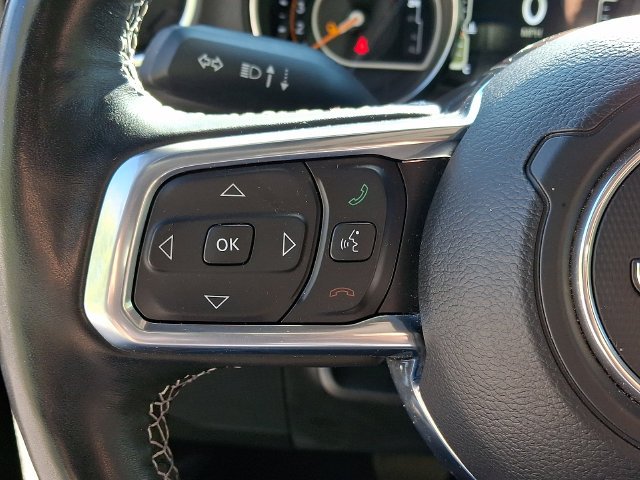Used 2022 Green Jeep Overland image 21