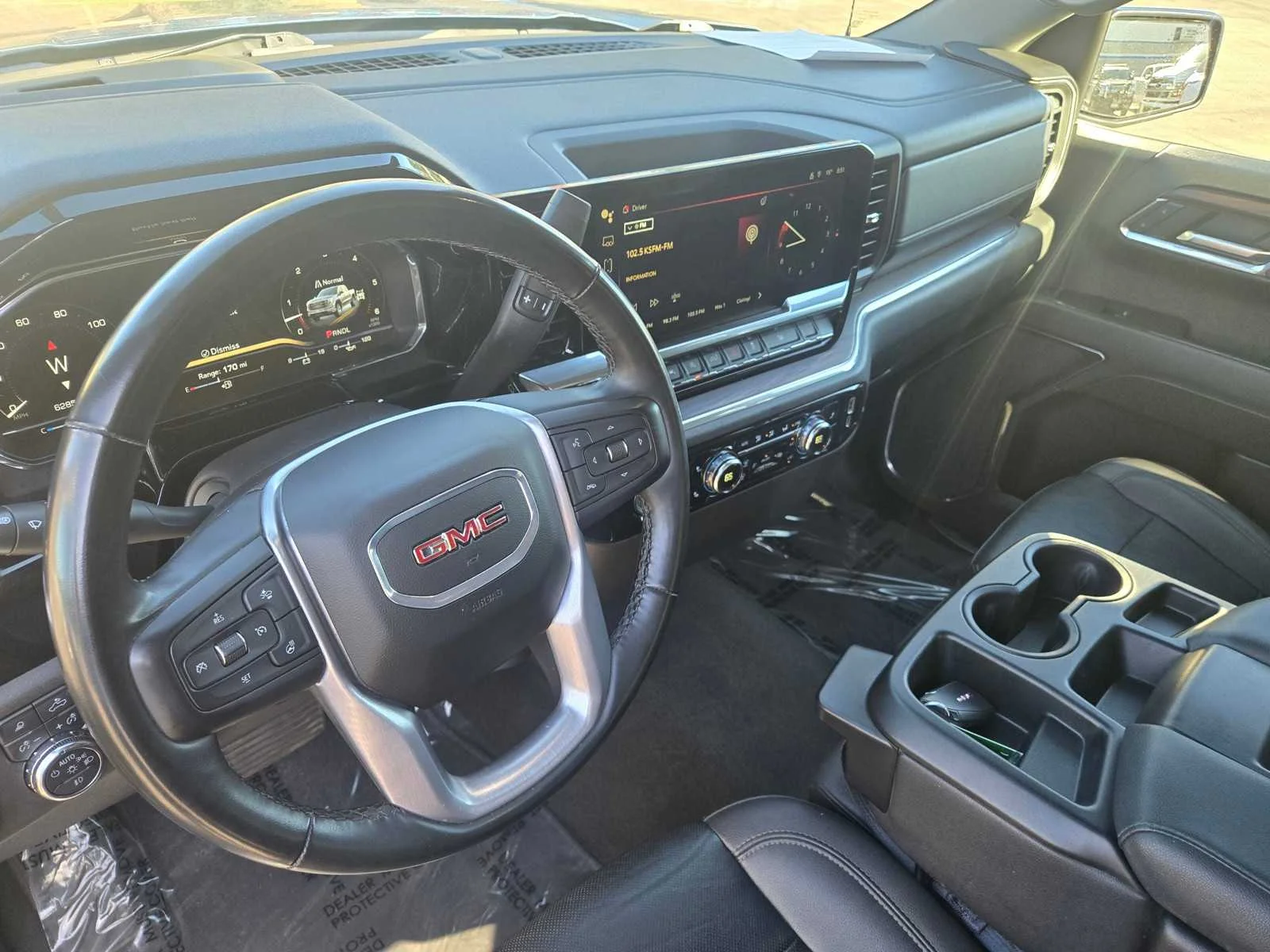 Used 2024 Downpour Metallic GMC SLT image 11