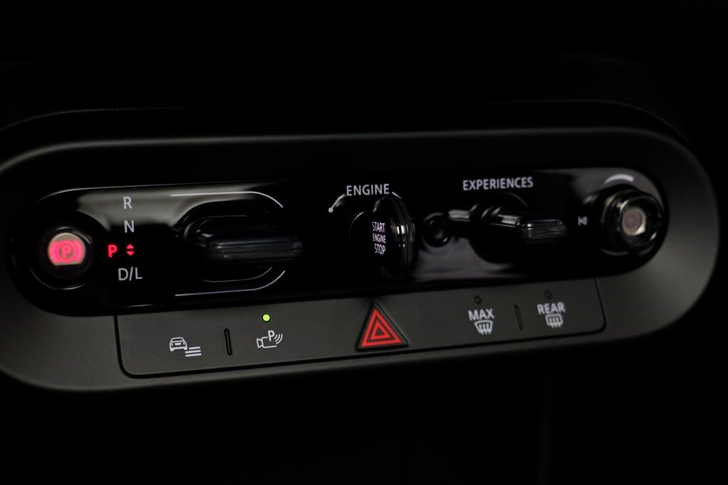 2026 MINI Hardtop 2 Door Oxford Edition - Photo 12
